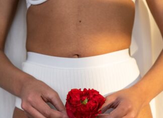 Mezi námi ženami: Jak se mění menstruační cyklus ve dvaceti, třiceti a později?